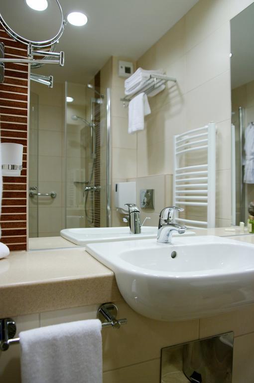 Wellness Hotel Gyula Ruang foto